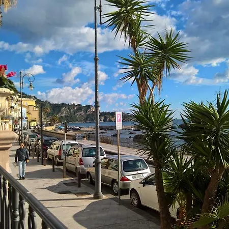 Casa Nunziata Giardini-Naxos